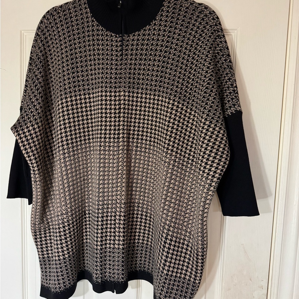 St John Knit Zip Sweater with Bracelet Sleeve